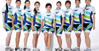 ทีม W2 ทีมนักปั่นจักรยานหญิงที่ไม่ได้มีแค่ความสวยไว้อวดใคร