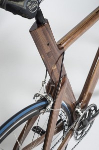 เฟรมจักรยานทำจากไม้ วอลนัท Image 5