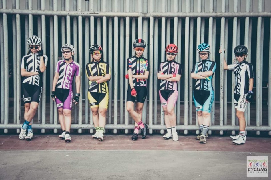 รู้จัก 11 สาวน่องเหล็ก นักแข่งจักรยานสาว  แห่ง ECT ทีม "ECT GT1"